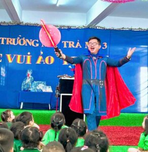 ao-thuat-doctor-strange-dam-xuyen-bong-khong-no