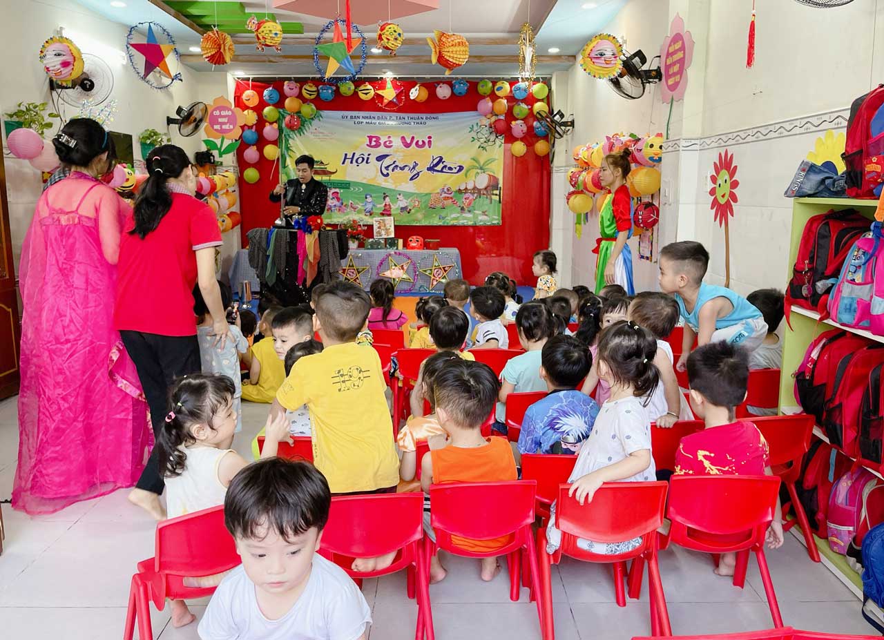 chu-he-bieu-dien-ao-thuat-Tet-Trung-Thu