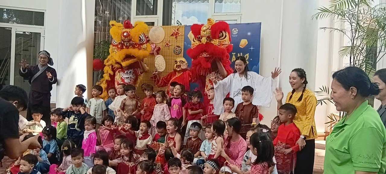 cho-thue-chu-cuoi-trung-thu