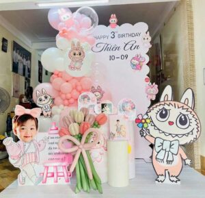 trang-tri-sinh-nhat-chu-de-labubu