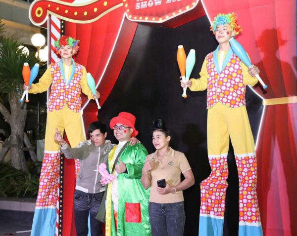chu-he-xiec-xe-dap-tung-hung